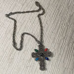 Vintage Avon Fillagree Christan Cross Necklace Jewelry Silvertone 14” 70’s